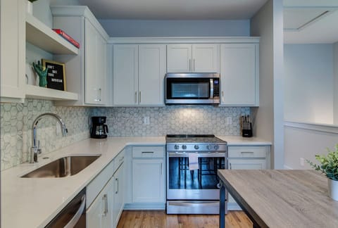 Experience the perfect balance in our home, whether you’re cooking up a gourmet dish in our fully equipped kitchen or opting for quick delivery from the best restaurants in East Nashville.