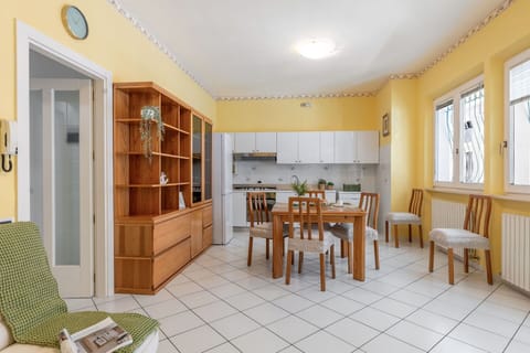 Dining Room, Kitchen
