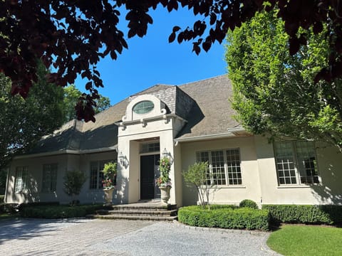 Meditteranean style Southampton home