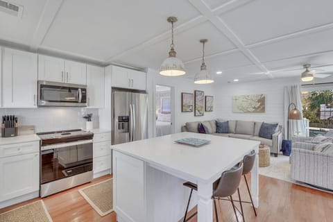 Well equipped kitchen