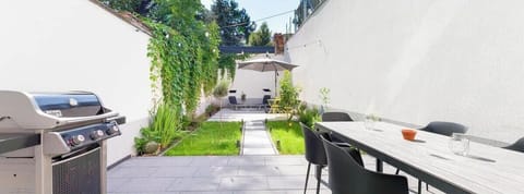 Deine private Ruheoase mitten in Karlsruhe.
Grille, Esse im Freien, Genieße die Sonne.