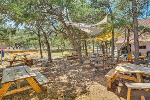 Private Yard | Outdoor Seating