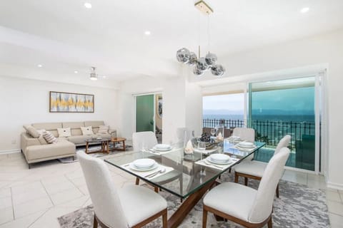 Living / dining area