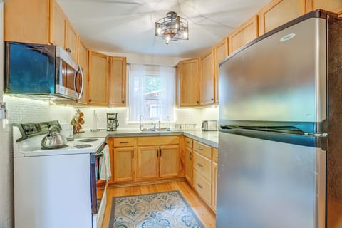 Kitchen | Cooking Basics | Drip Coffee Maker | French Press