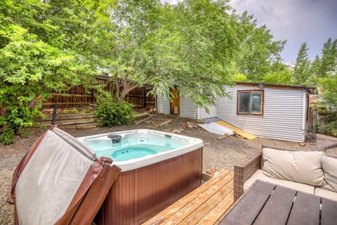 Outdoor Hot Tub 
