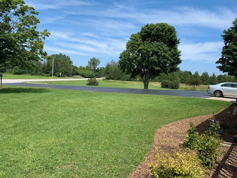 Very spacious driveway, plenty of room for parking- (even boat and trailers!)