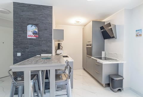 cuisine avec coin salle à manger