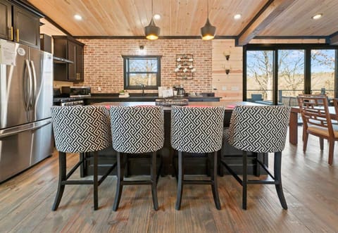 Sip, savor, and chat! Our stylish kitchen bar stools are the perfect spot for morning coffee or evening cocktails.