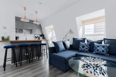 Living Room / Lounge