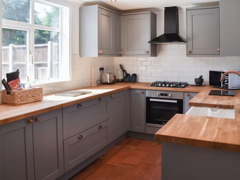 Kitchen | The Hollies, Repps with Bastwick, near Great Yarmouth