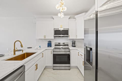 Full Size Kitchen with Bar Seating