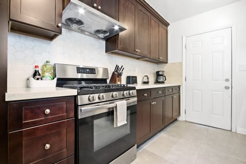 From morning coffee to evening feasts, this dining space is designed for connection.