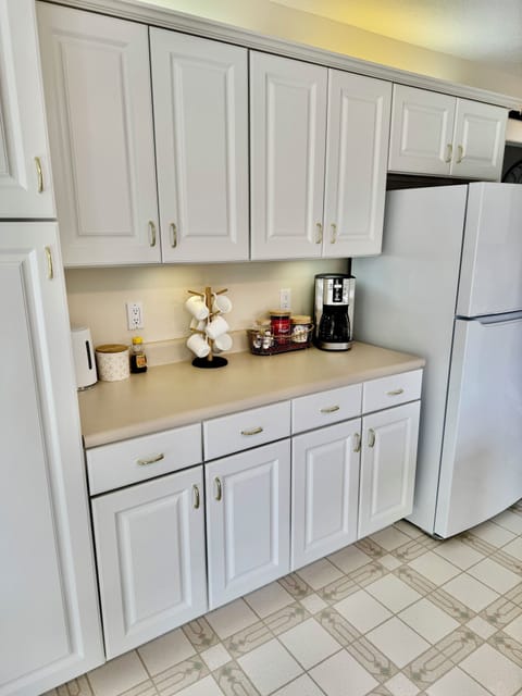 Coffee and tea bar provided. 