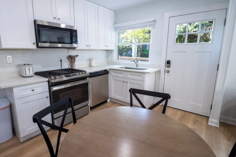 Unit 1 | Entrance | Dining | Kitchen