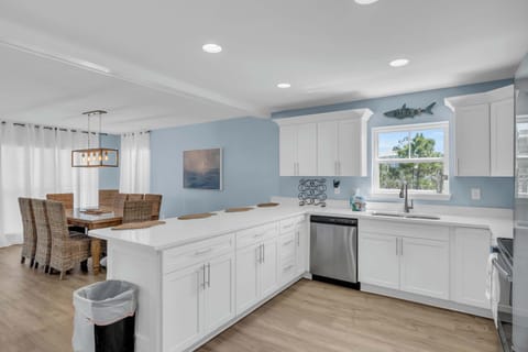 Fully equipped kitchen