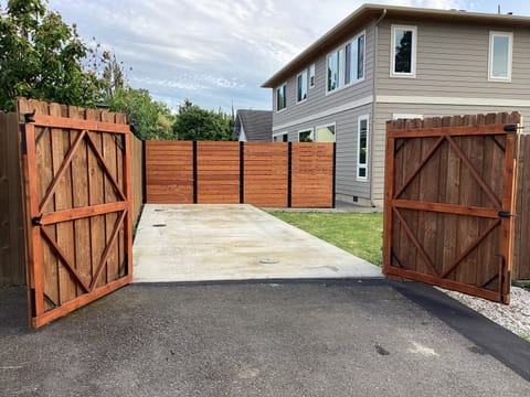 Rv/ boat parking. Utility hook ups available