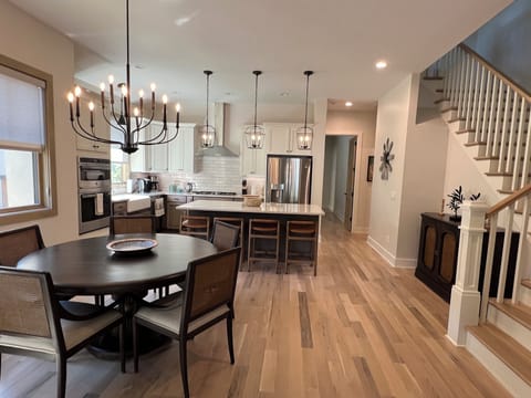 Beautiful kitchen & dining area open to family room