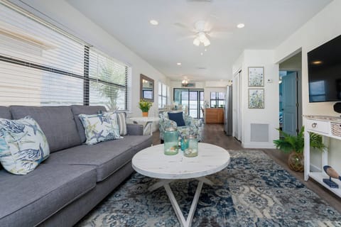 504120N20Beach20Rd--7201