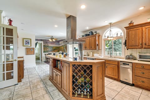 Kitchen | Cooking Basics | Toaster | Keurig Coffee Maker | Air Fryer | 1st Floor