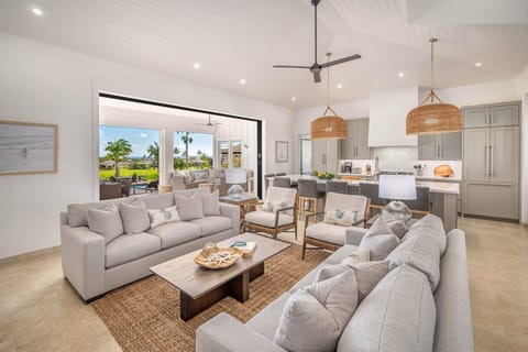 Living Room | Lanikai Hale in Kauai, Hawaii by Luxus Vacation Properties