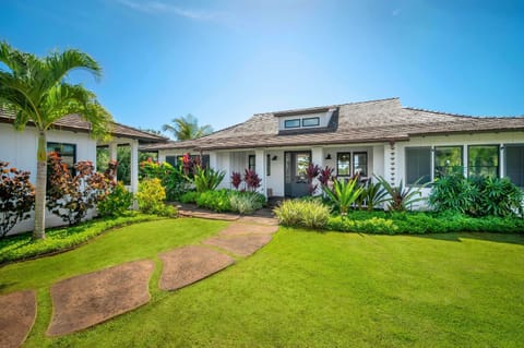 Main entrance | Lanikai Hale in Kauai, Hawaii by Luxus Vacation Properties