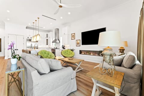 2nd Floor Living Spaces!