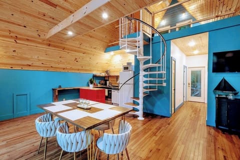 Our open concept dining room & kitchen