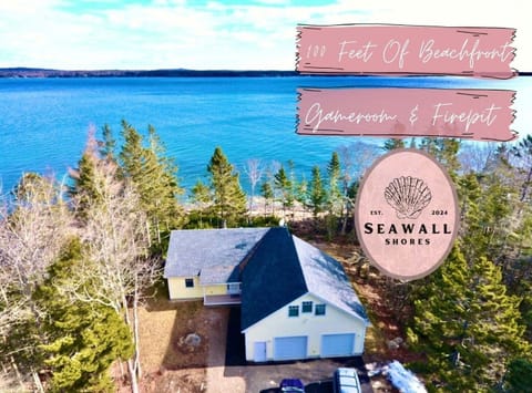 2,000 Sq Ft of Beachfront w/ 3 Bedrooms, 5 Beds, Gameroom & Firepit Near Acadia