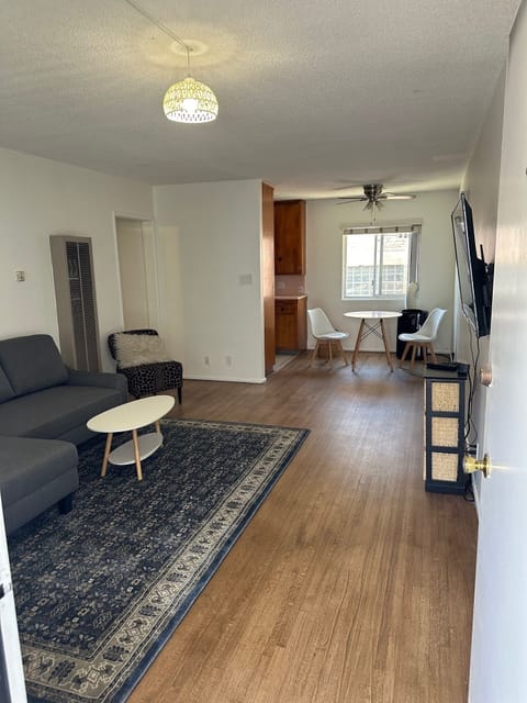 Livingroom with dining room