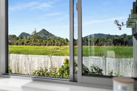 Unobstructed view of majestic Paku Mountain