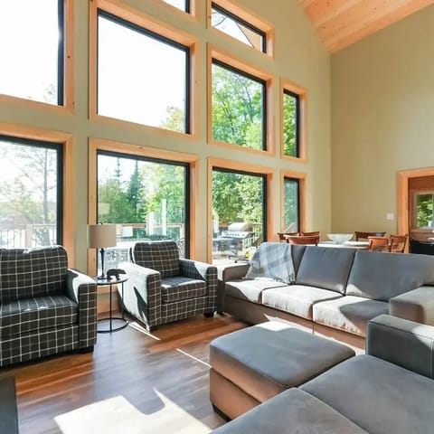 Living & Dinning Room