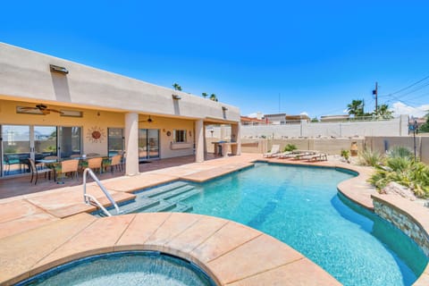 Lake Havasu City Vacation Rental | 3BR | 2.5BA | 2,235 Sq Ft | Step-Free Entry