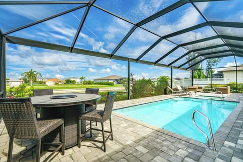 Cape Coral Vacation Rental | 4BR | 3BA | Step-Free Entry | 1,941 Sq Ft