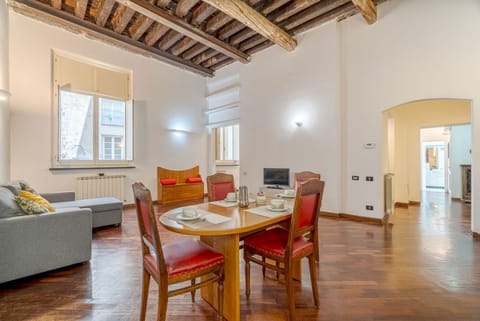 Nice 114 sqm apartment, perfect for 6 people, located on the third floor of a period building from the 1400s with lift (two steps to access it). The accommodation is located in the heart of the historic center: 450 meters from the San Lorenzo cathedral;  Apartment in Genoa