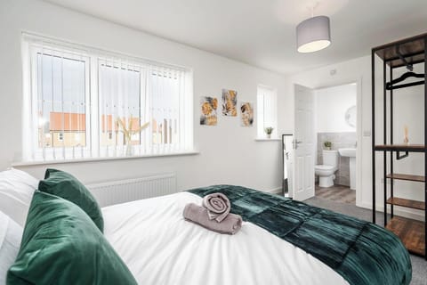 Eagle Drive Double bedroom-Ensuite