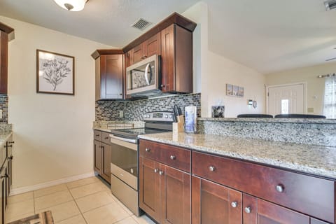 Kitchen | Dishwasher | Refrigerator