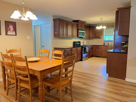 Kitchen and dining area.
