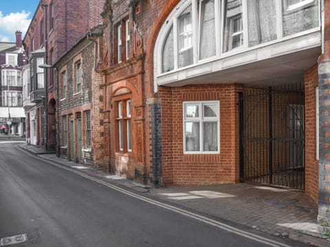 Exterior | Clarence Mews Cottage, Cromer