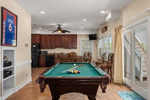 WH237: Chillin' the Most | LL Rec Room - Pool Table, Deck Access