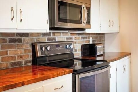 2cb30e5d 1da3 48e0 98dd 4c0fe1762a40