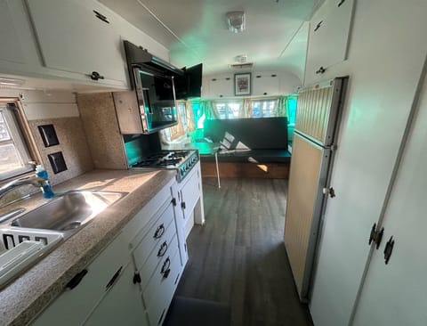 Love the clean look of kitchen with white cabinets!