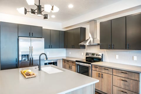 Plenty of room to make meals