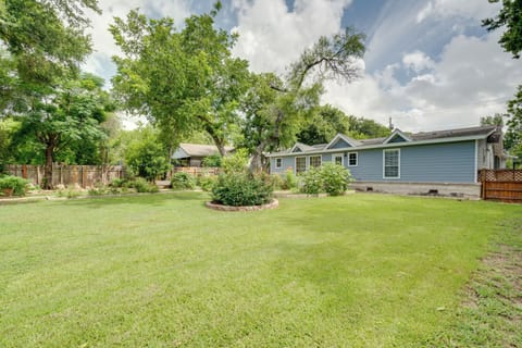 Austin Vacation Rental | 3BR | 2.5BA | 1,940 Sq Ft | Stairs Required to Enter