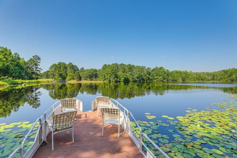 Ehrhardt Vacation Rental | 2BR | 1BA | 2,500 Sq Ft | 2 Steps Required