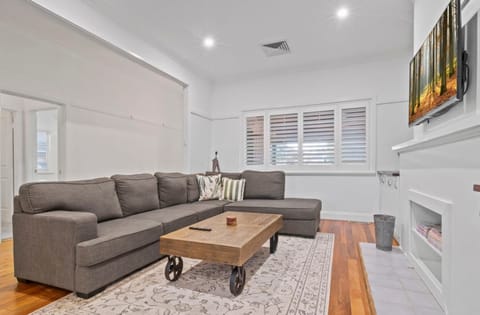 Little Sunshine | Family Friendly, Near CBD
