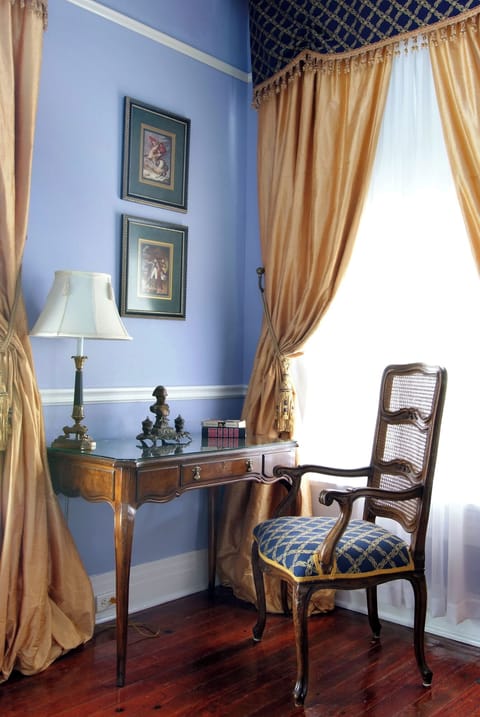 Josephine room desk- view 2