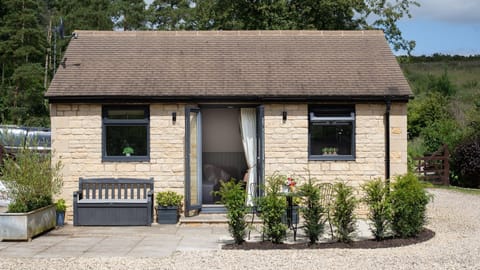 Cottage Entrance, Sweetslade Cottage, Bolthole Retreats