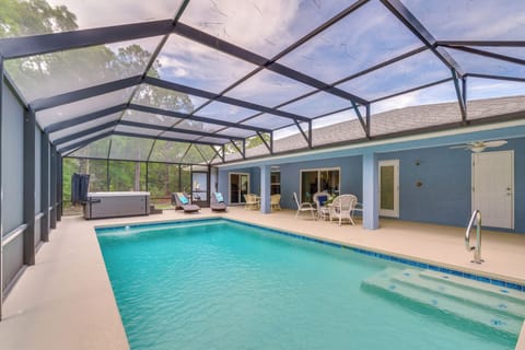 Crystal River Vacation Rental | 3BR | 2.5BA | 1 Step Required | 1,573 Sq Ft