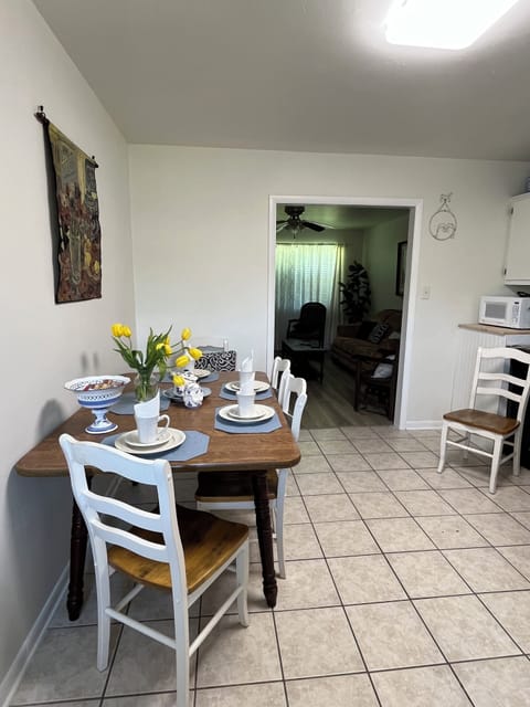 Dine in kitchen. 6 chairs available, optional table setups.
