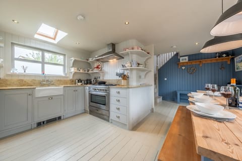 Ground floor: Open plan kitchen with dining area